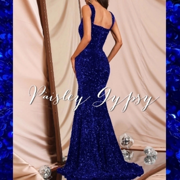 Blue Sequined Pendulum Special Event Maxi Dress - Picture 3 of 16